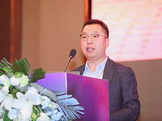 09陕西国防工业职业技术学院教务处副处长陈刚作了题为“人工智能技术助力职业教育数字化转型的研究与实践”的主题报告.jpg
