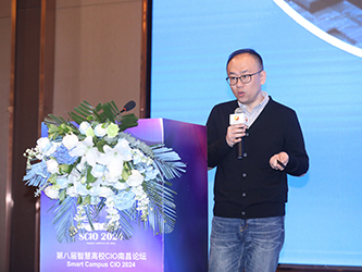19山东交通学院信息化建设与管理中心主任钱峰作了题为“全频段5G+WIFI6+物联‘泛在网络’的探索与实践”的主题报告.jpg