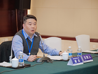 15主题沙龙一：学籍管理与学位审核。由南京邮电大学教务处副处长臧庆主持.jpg
