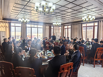 28聚餐剪影(一).png
