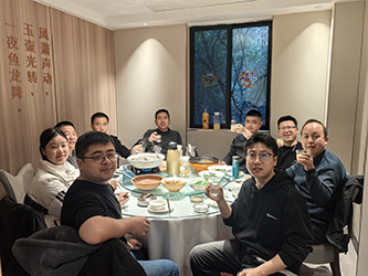 33聚餐剪影(三).png