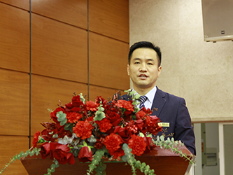 18郑州分公司总经理兼技术服务总监陈金欣讲话.png